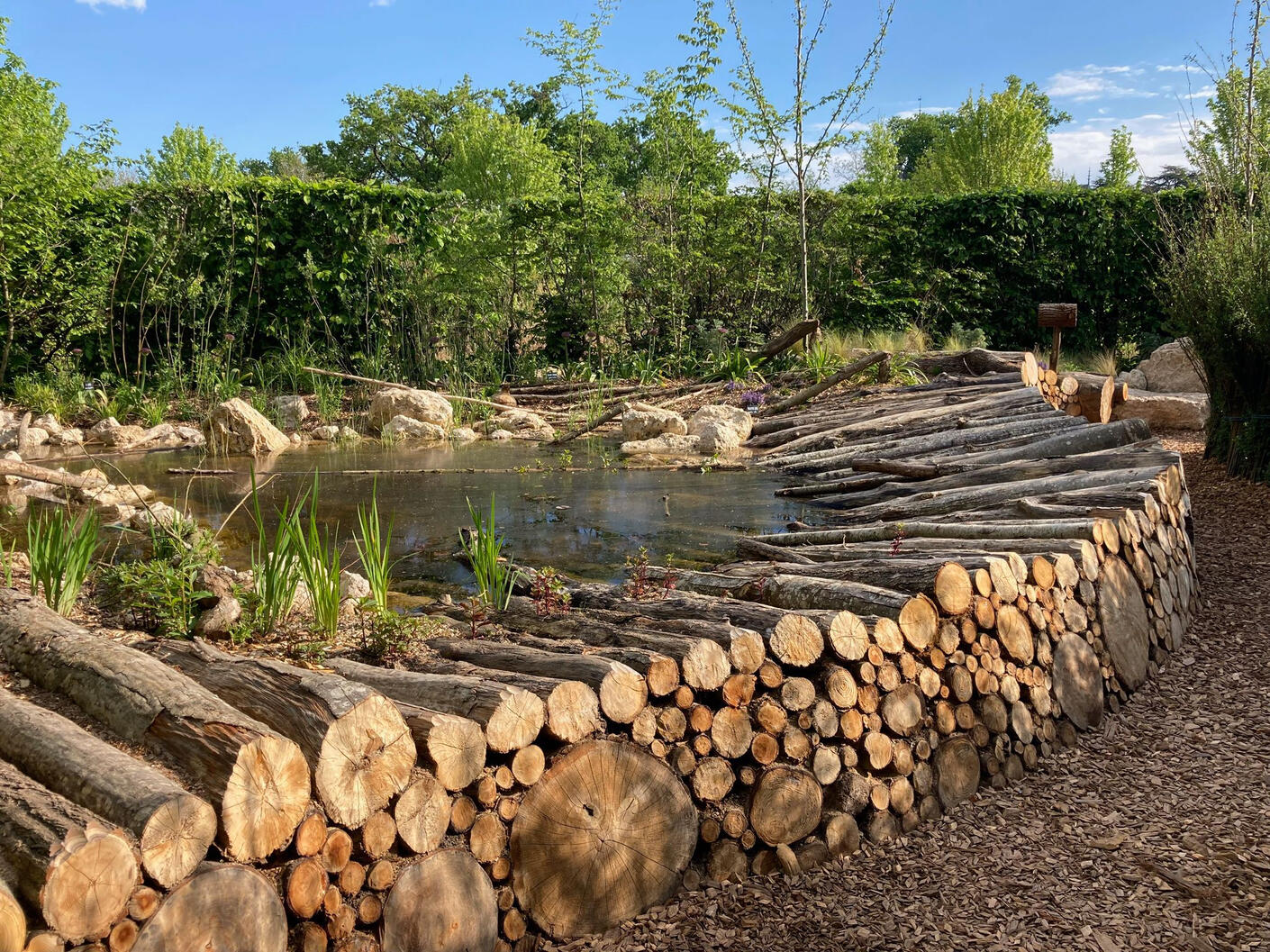 de derrière les fagots / Chaumont